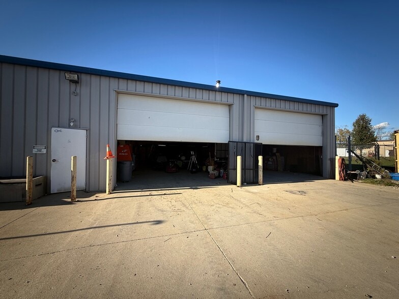 51 Cummings Dr, Walton, KY for lease - Building Photo - Image 2 of 6