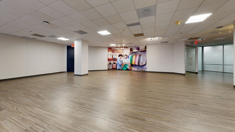 11445 Compaq Center West Dr, Houston, TX à louer - Numérisation 3D de Matterport - Image 2 de 21