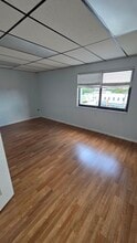 3383 NW 7th St, Miami, FL for lease Interior Photo- Image 2 of 6