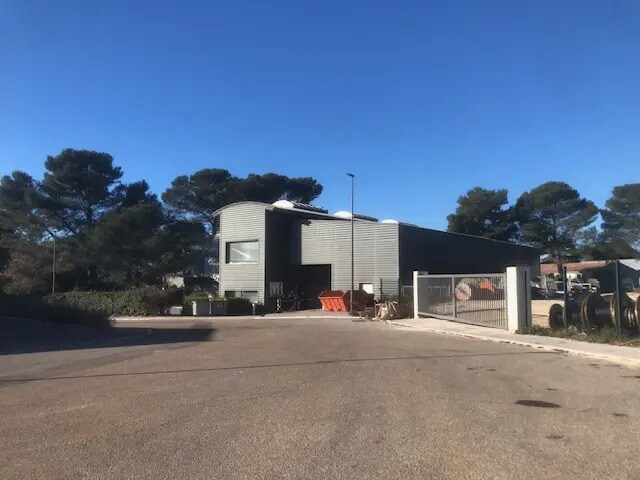 Flex dans Signes à louer - Photo du bâtiment - Image 1 de 6