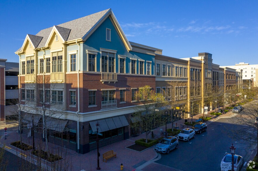 11635 Ash St, Leawood, KS à louer - Photo du bâtiment - Image 3 de 19