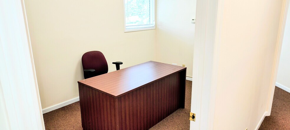 3675 20th St, Vero Beach, FL for lease - Interior Photo - Image 3 of 8