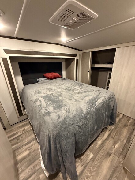 31815 E Historic Columbia RI Hwy, Troutdale, OR à vendre - Photo intérieure - Image 3 de 124