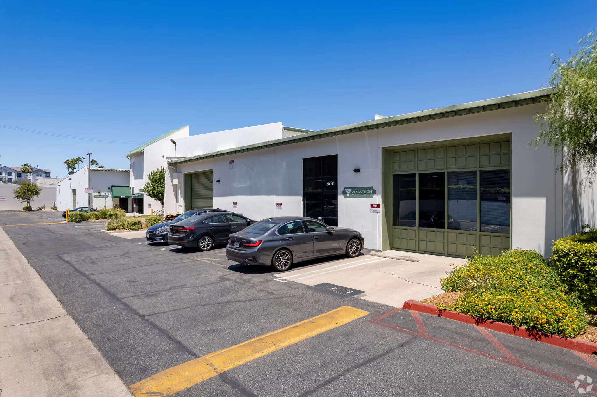 6723-6743 Variel Ave, Canoga Park, CA for lease Building Photo- Image 1 of 3