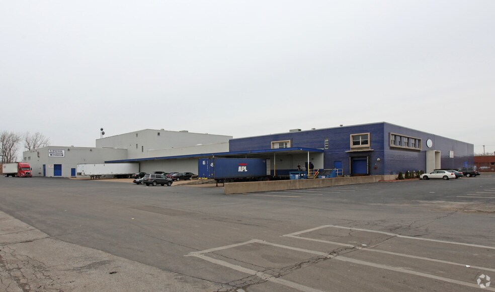 1800 Elmwood Ave, Buffalo, NY à louer - Photo principale - Image 2 de 9