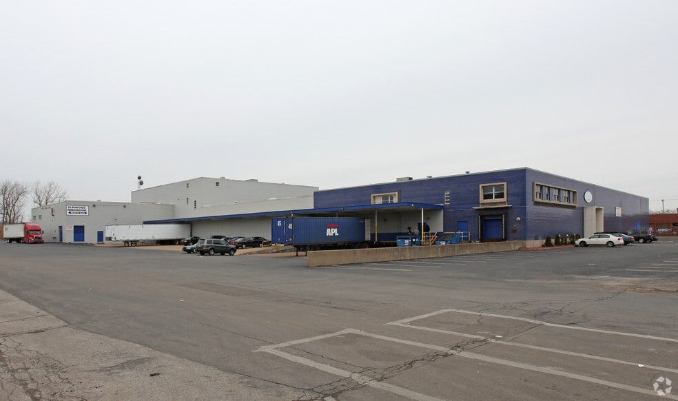 1800 Elmwood Ave, Buffalo, NY for lease - Primary Photo - Image 2 of 9