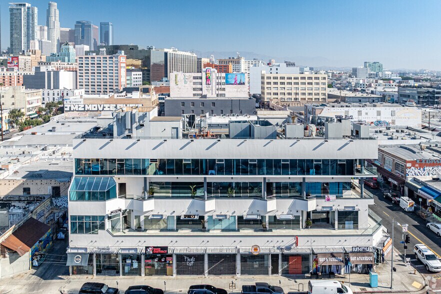 221 E 12th St, Los Angeles, CA à louer - Photo du bâtiment - Image 3 de 15