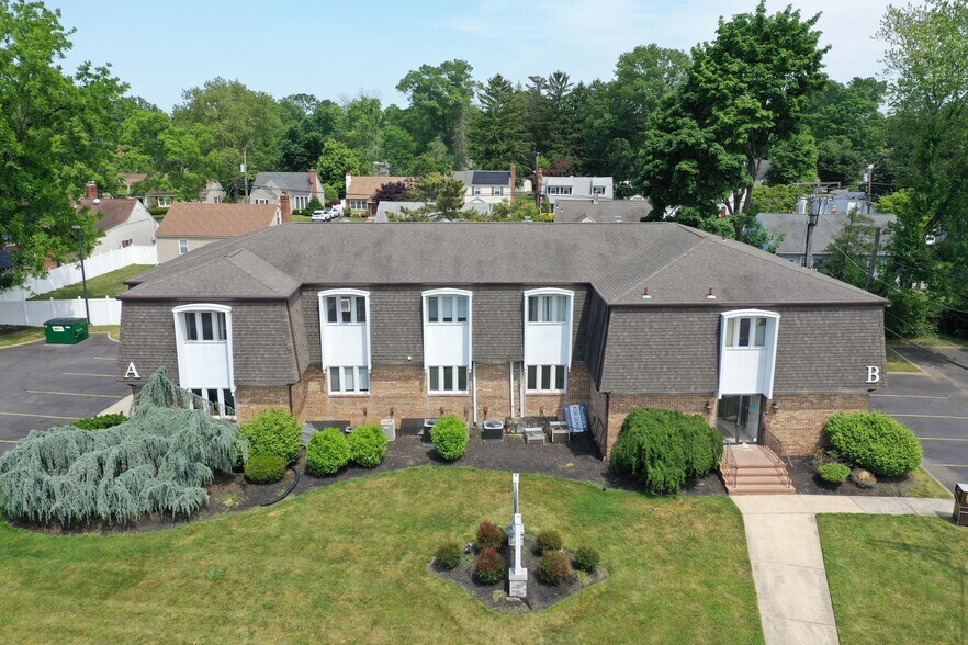 2681 Quakerbridge Rd, Hamilton, NJ à louer - Photo du bâtiment - Image 2 de 11