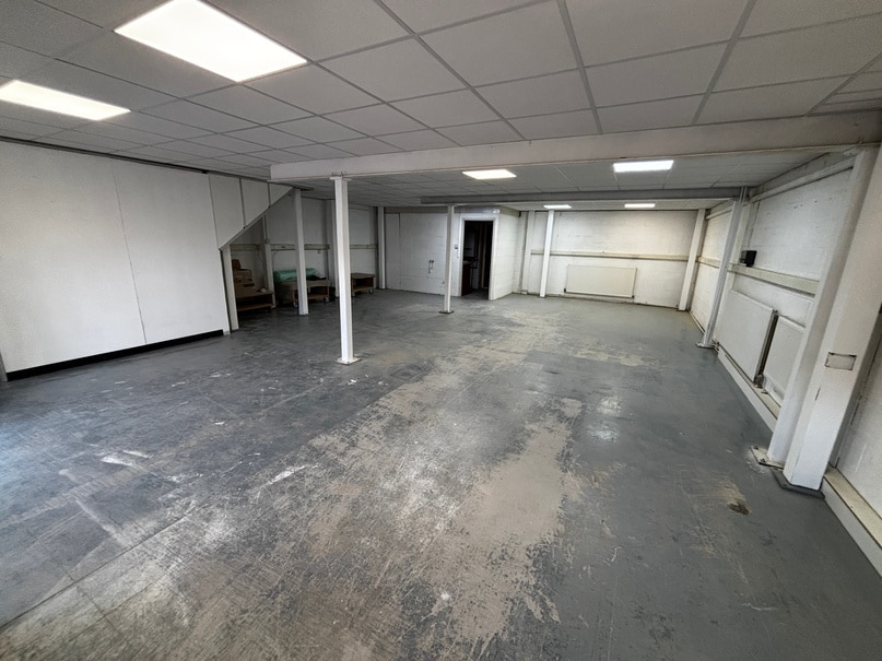 Mark Rd, Hemel Hempstead, HRT HP2 7TA - Unit 2 - - Interior Photo - Image 2 of 2