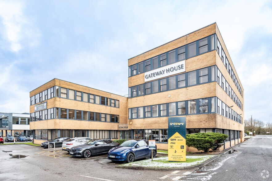 Styal Rd, Manchester for lease - Primary Photo - Image 1 of 3