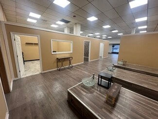 More details for Boulder Hill Pass @ Rt 25, Montgomery, IL - Retail for Lease