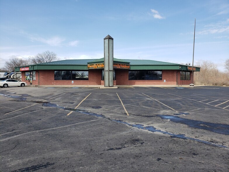819 Albia Rd, Ottumwa, IA à louer - Photo du bâtiment - Image 1 de 6