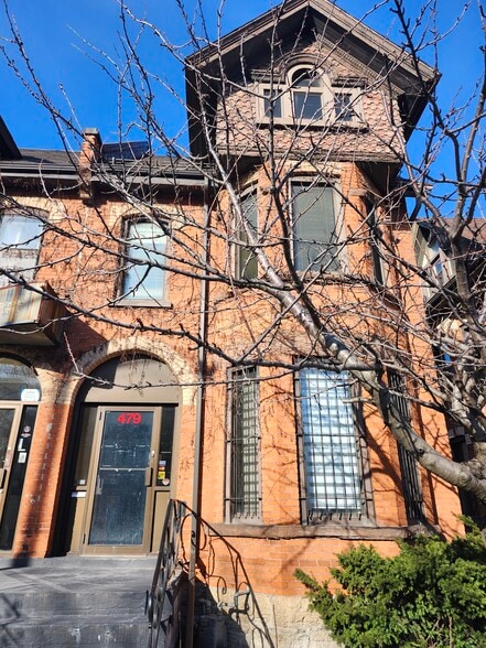 477-479 Main St E, Hamilton, ON for sale - Primary Photo - Image 1 of 15