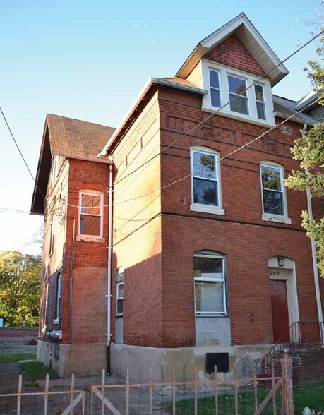 4813-4815 Chester Ave, Philadelphia, PA à vendre - Photo principale - Image 3 de 4