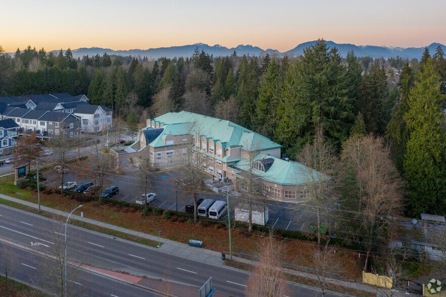 10410 158th St, Surrey, BC à louer - Photo du bâtiment - Image 3 de 3