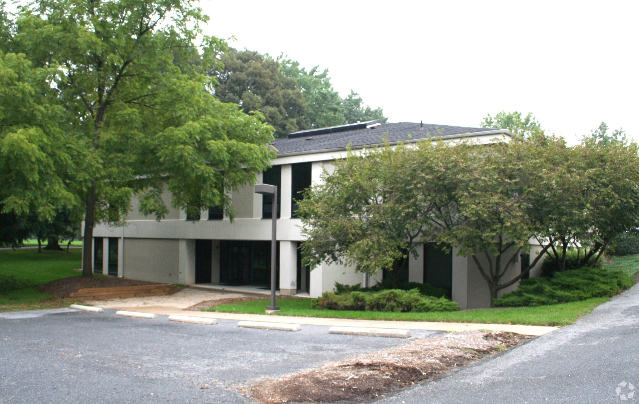 431-441 E Chocolate Ave, Hershey, PA for lease Primary Photo- Image 1 of 35