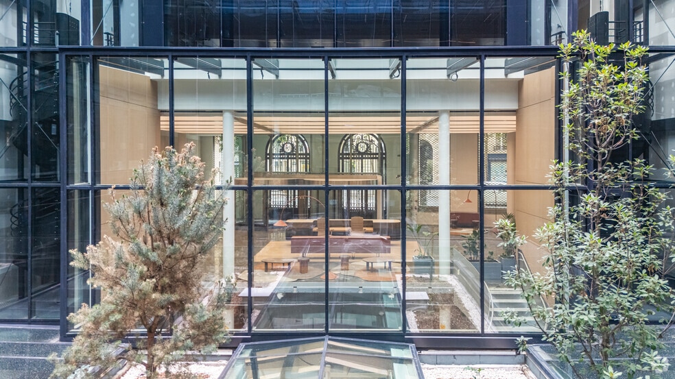 86 Boulevard Haussmann, Paris for lease - Lobby - Image 2 of 20