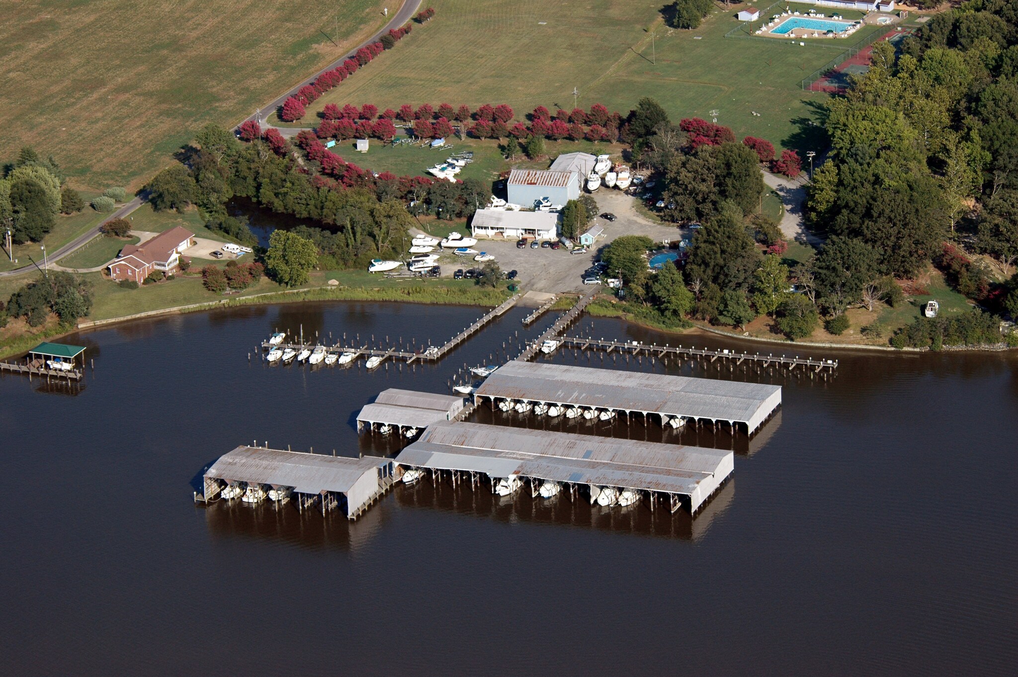 277 Harbor View Cir, Colonial Beach, VA à vendre Photo principale- Image 1 de 30