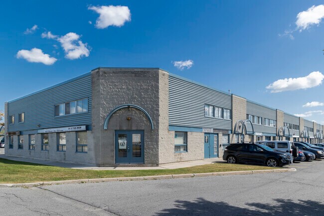 Plus de détails pour 1010 Polytek St, Gloucester, ON - Bureau à louer