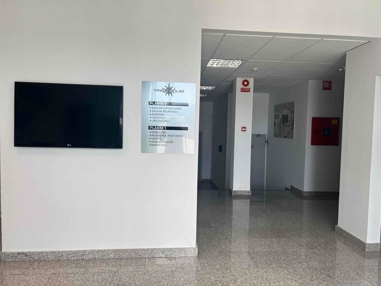 Industrial in San Agustín del Guadalix, Madrid for lease - Interior Photo - Image 2 of 12