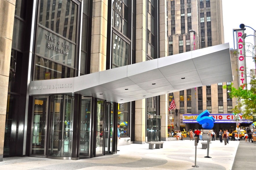 1271 Avenue of the Americas, New York, NY à louer - Photo du bâtiment - Image 2 de 6