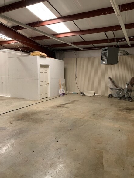 404 Batesburg Hwy, Saluda, SC for lease - Building Photo - Image 3 of 7