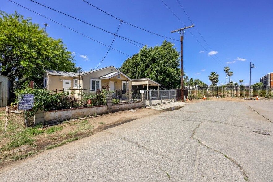 411 Waverly Pl, Escondido, CA à vendre - Photo du bâtiment - Image 3 de 13