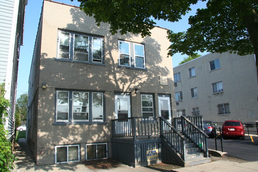 819-821 N 21st St, Milwaukee, WI à vendre - Photo principale - Image 1 de 2