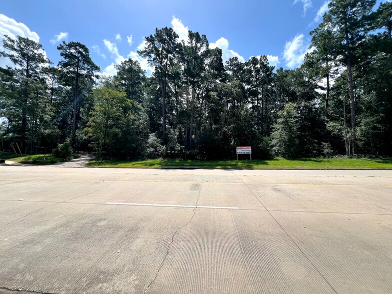 4670 Anderson Xing, Conroe, TX for sale - Building Photo - Image 2 of 32
