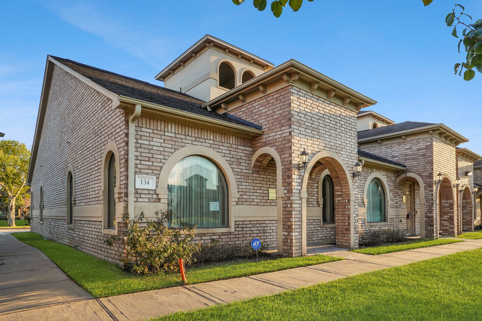 134 Eldridge Rd, Sugar Land, TX for lease Primary Photo- Image 1 of 53