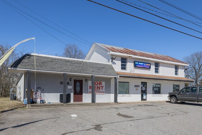 Plus de détails pour 9248-9250 US-70, McEwen, TN - Bureau/Commerce de détail, Industriel à louer