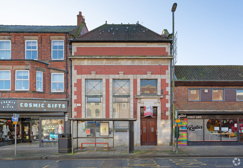 28 Queen St, Bridlington for lease - Primary Photo - Image 1 of 2