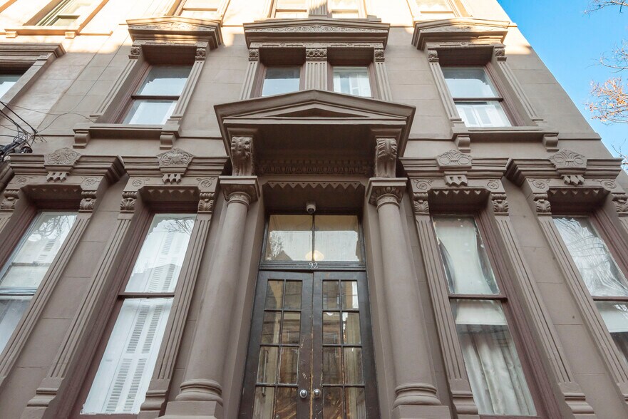 92 Wayne St, Jersey City, NJ à vendre - Photo du bâtiment - Image 3 de 15