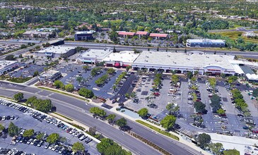 318 N Sunrise Ave, Roseville, CA - AERIAL map view