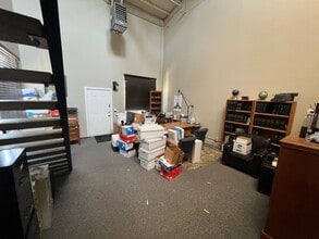 1059 Court St, Woodland, CA for lease Interior Photo- Image 2 of 6