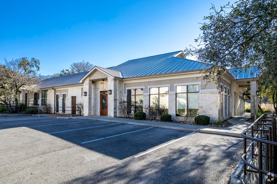 14402 Blanco Rd, San Antonio, TX à louer - Photo du bâtiment - Image 2 de 7