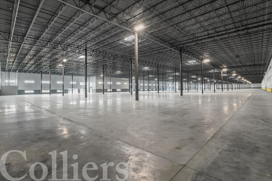 1220 Smeed Parkway, Caldwell, ID for sale - Interior Photo - Image 2 of 8