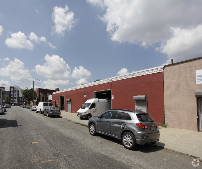 23 Beadel St, Brooklyn, NY for lease - Building Photo - Image 3 of 3