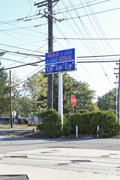 12797 Mayfield Rd, Chardon, OH for lease - Building Photo - Image 3 of 6