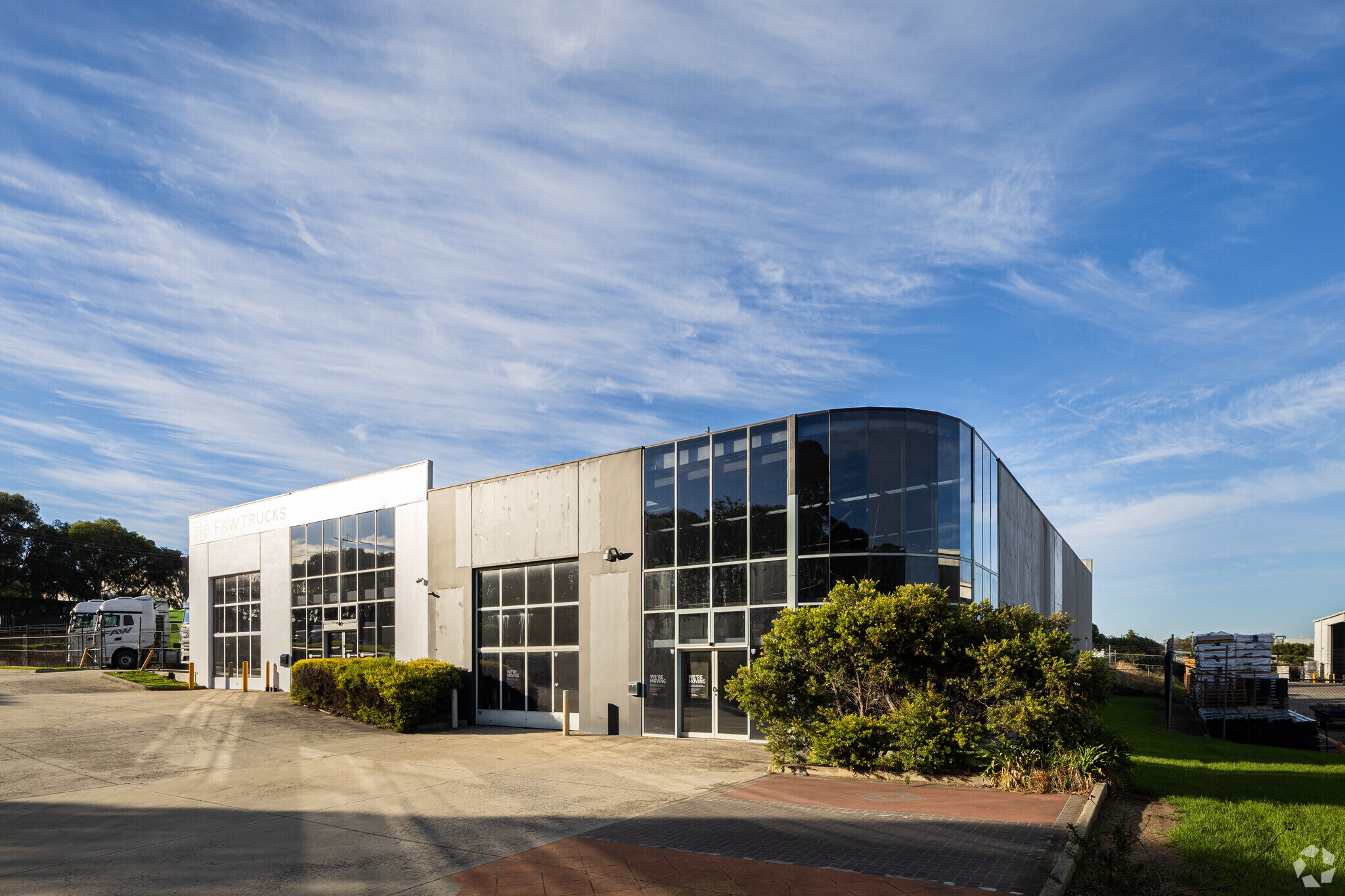 3 Decor Dr, Hallam for lease Primary Photo- Image 1 of 5
