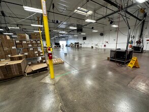 1200 Stellar Dr, Oxnard, CA for lease Interior Photo- Image 2 of 4