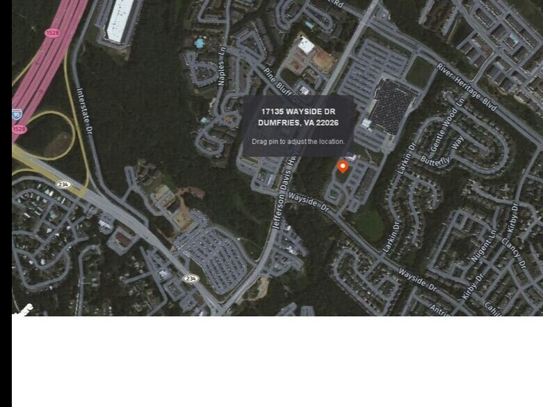 17135 Wayside Dr, Dumfries, VA à louer - Photo du bâtiment - Image 3 de 4