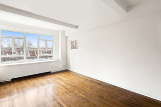 240 Central Park S, New York, NY for lease Interior Photo- Image 1 of 2