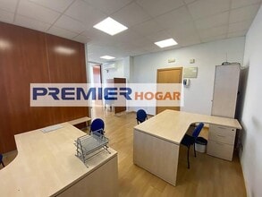 Bureau dans Villaviciosa de Odón, Madrid à louer Photo intérieure- Image 1 de 10