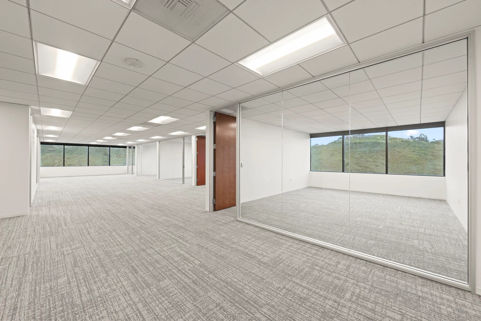 3131 Camino del Rio N, San Diego, CA for lease Interior Photo- Image 1 of 8