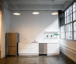 220 36th St, Brooklyn, NY for lease Interior Photo- Image 1 of 4