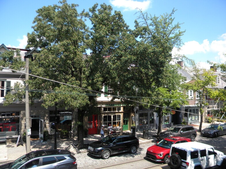 8518 Germantown Ave, Philadelphia, PA à vendre - Photo du bâtiment - Image 2 de 11