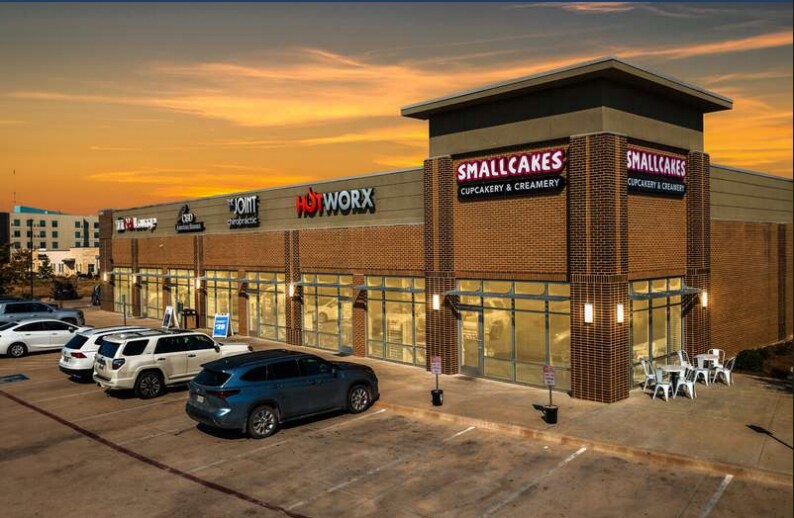 2324 Marketplace Dr, Waco, TX à louer - Photo du bâtiment - Image 2 de 3