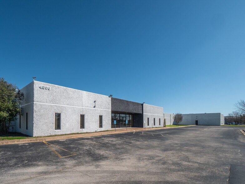 4806 Commercial Park Dr, Austin, TX à louer - Photo principale - Image 1 de 14