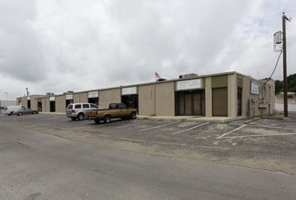 More details for 7102-7176 Oaklawn Dr, San Antonio, TX - Flex for Lease